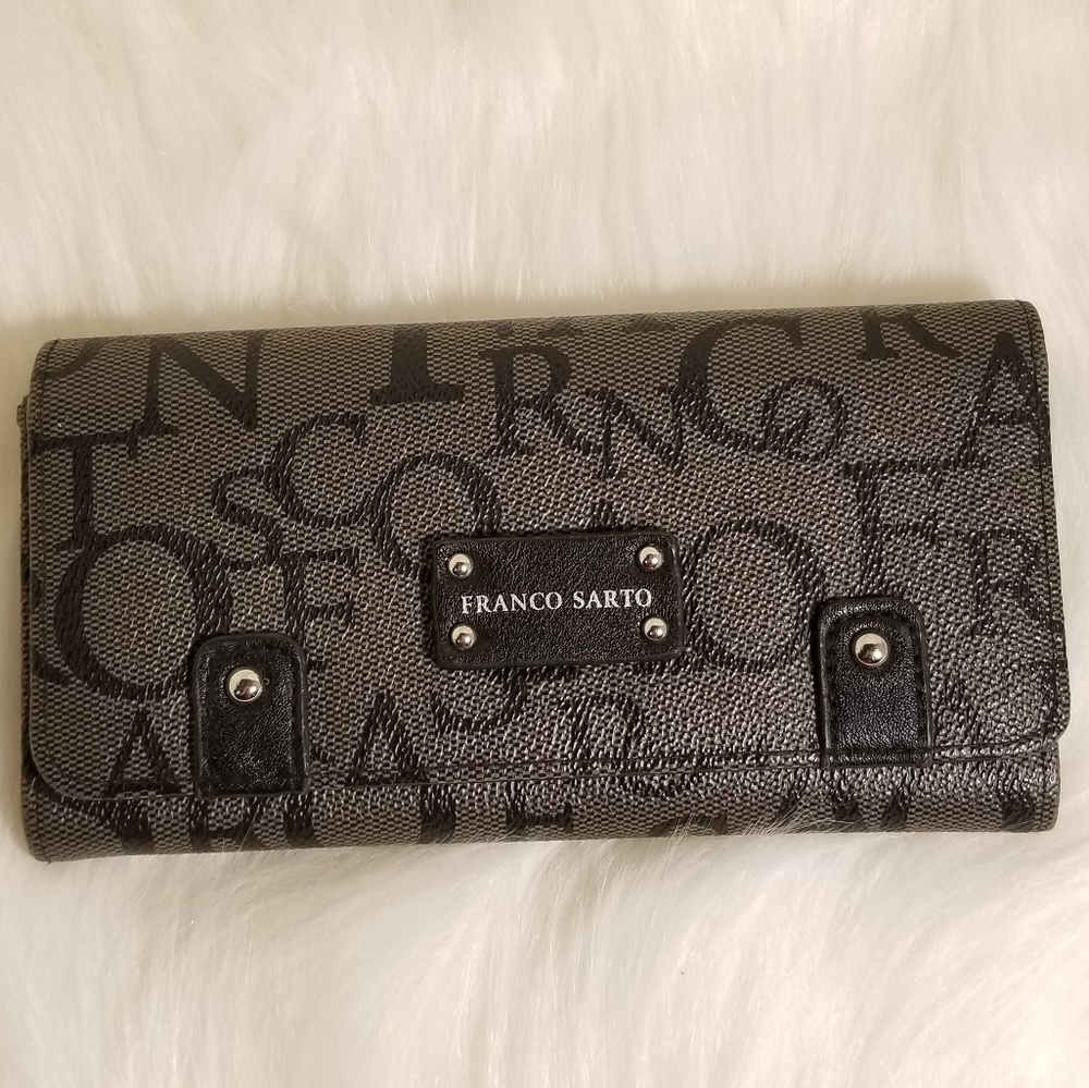 $31 ⬇️ Franco Sarto Catherine wallet